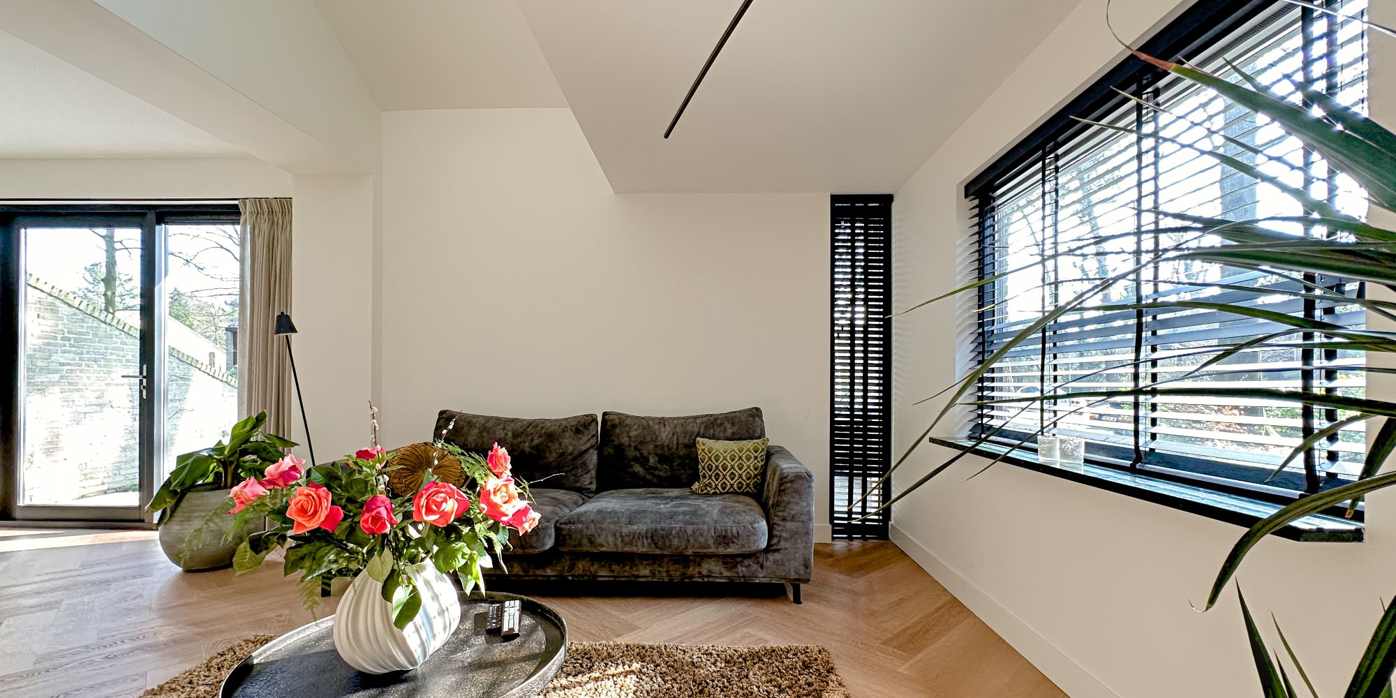 Khani Architecten - Half vrijstaande villa uit 1973